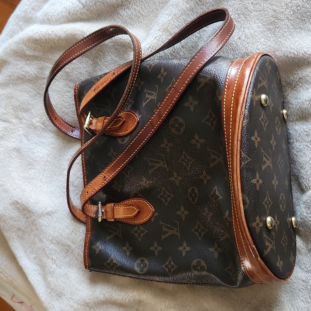 Authentic Louis Vuitton Petit Bucket Bag
